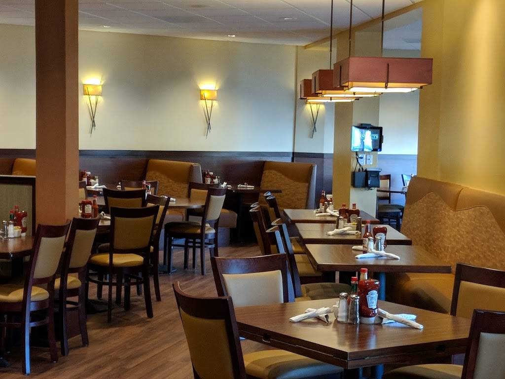 Benedict’s Café & Bar | restaurant | 5365 Camden Ave, San Jose, CA 95124, USA | 4082691005 OR +1 408-269-1005