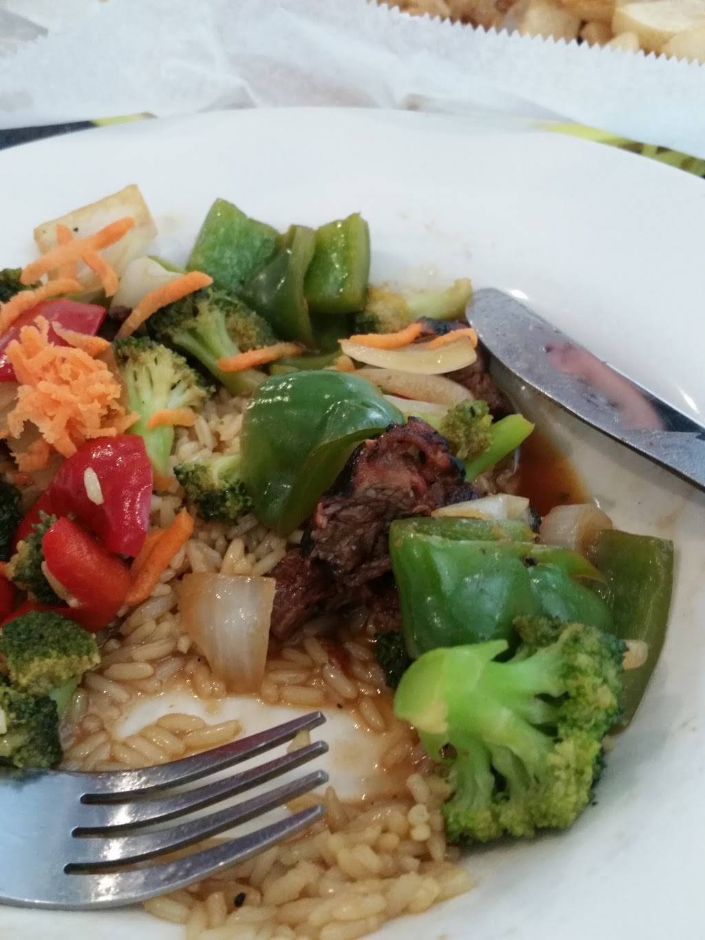 Breakaway | restaurant | Route 1 North, 221 Newbury St, Danvers, MA 01923, USA | 9787747270 OR +1 978-774-7270