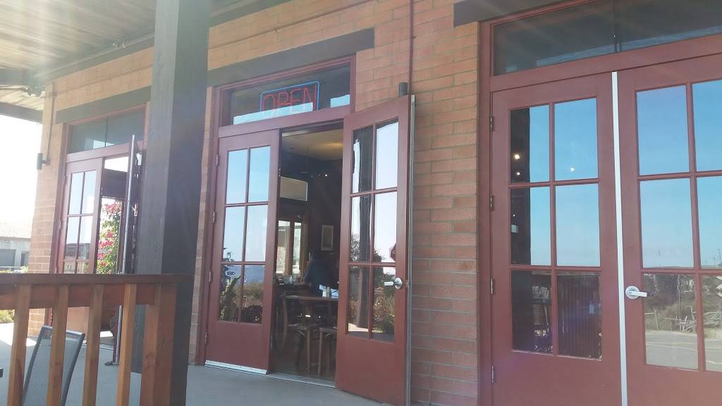 Davenport Roadhouse Restaurant and Inn | restaurant | 1 Davenport Ave, Davenport, CA 95017, USA | 8314268801 OR +1 831-426-8801