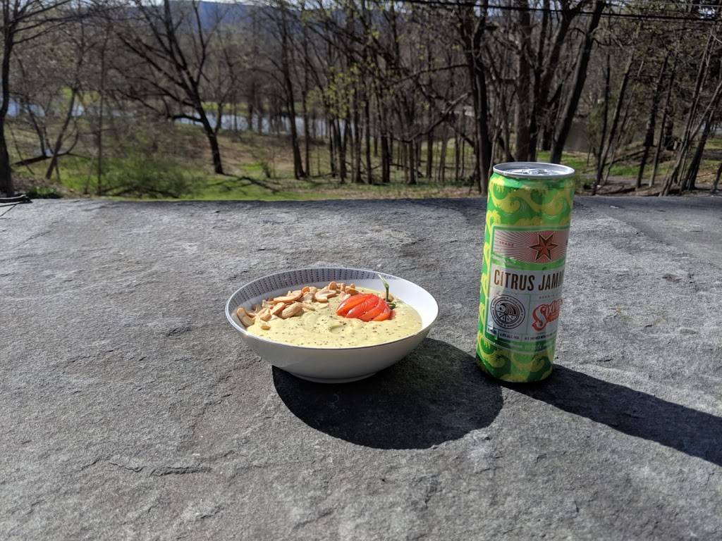 McFoxlins | restaurant | 5 Church St, New Paltz, NY 12561, USA | 8456338411 OR +1 845-633-8411