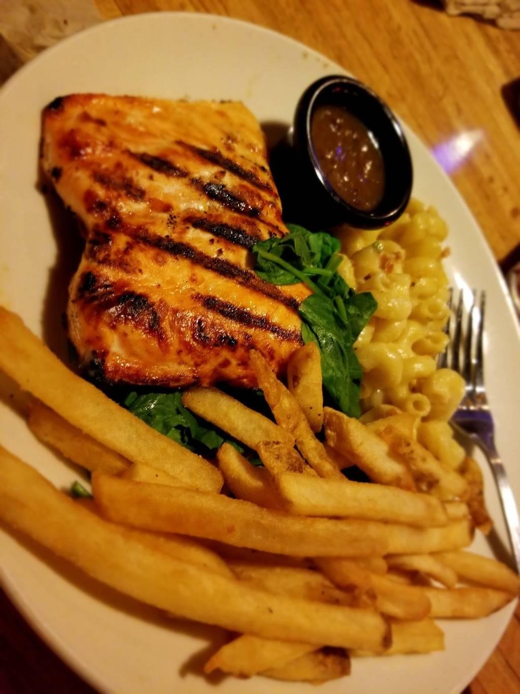 Applebees Grill + Bar | restaurant | 2659 W March Ln, Stockton, CA 95207, USA | 2099529330 OR +1 209-952-9330