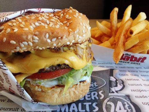 The Habit Burger Grill | meal takeaway | 9215 Reseda Blvd, Northridge, CA 91324, USA | 8189937113 OR +1 818-993-7113