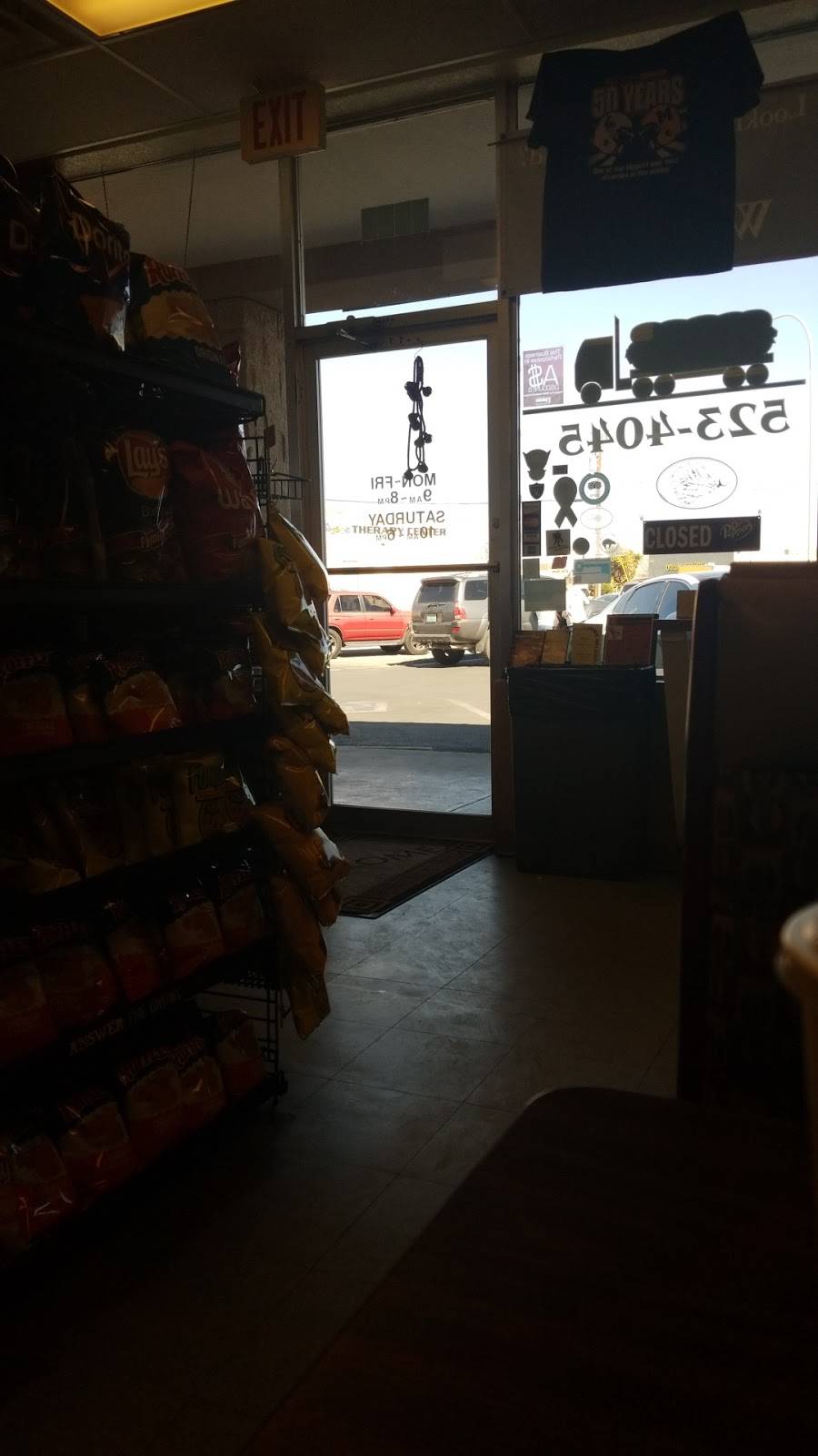 Corner Deli | restaurant | 2139 N Main St, Las Cruces, NM 88001, USA | 5755234045 OR +1 575-523-4045