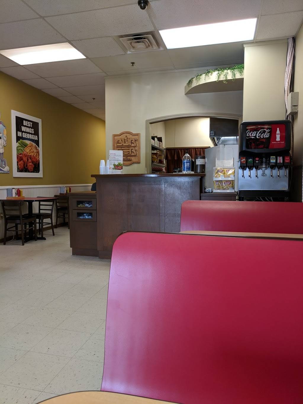 Burger & Shake | restaurant | 891 Dawsonville Hwy, Gainesville, GA 30501, USA | 7705348600 OR +1 770-534-8600