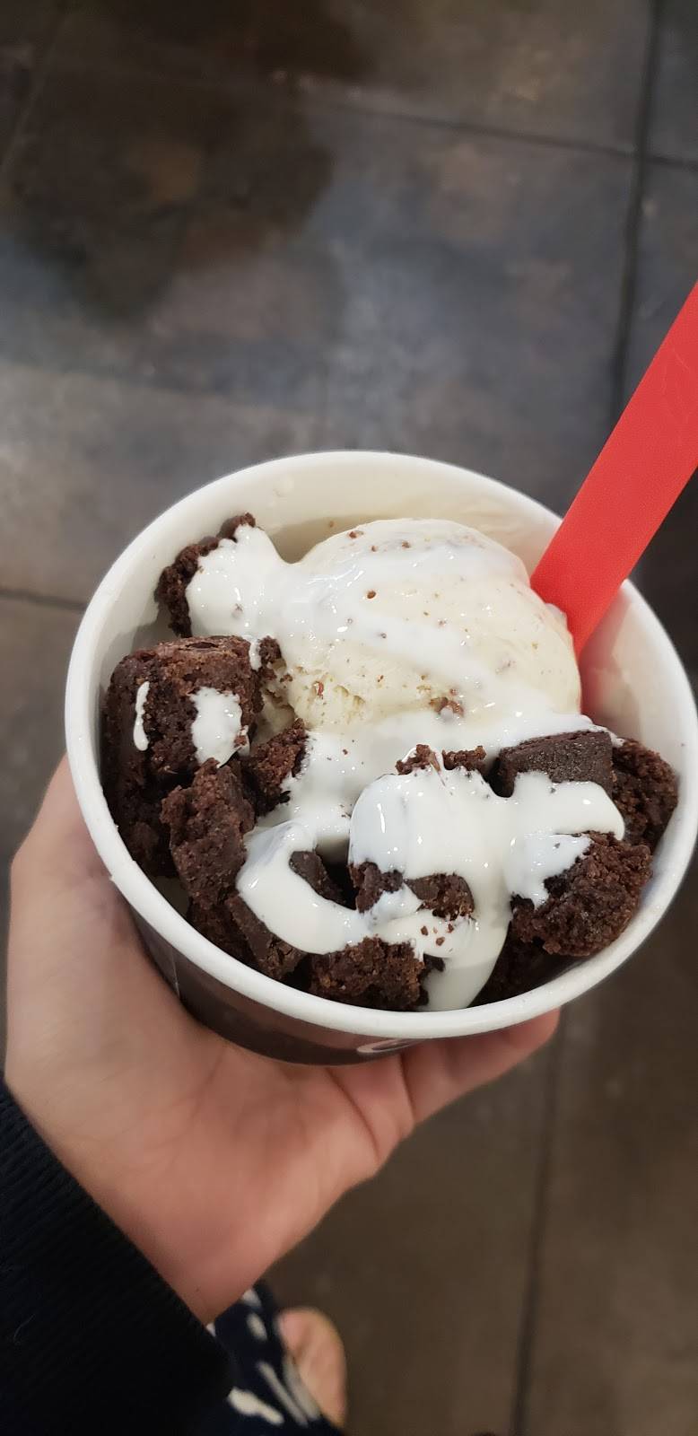 CHOUX CREME | restaurant | 115 E. COMMONWEALTH A, Fullerton, CA 92832, USA | 7147386022 OR +1 714-738-6022