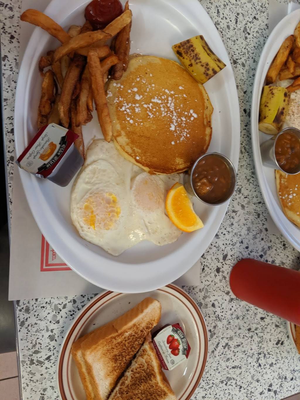 Nouveau Système Beaubien | restaurant | 323 Rue Beaubien E, Montréal, QC H2S 1R9, Canada | 5142733708 OR +1 514-273-3708