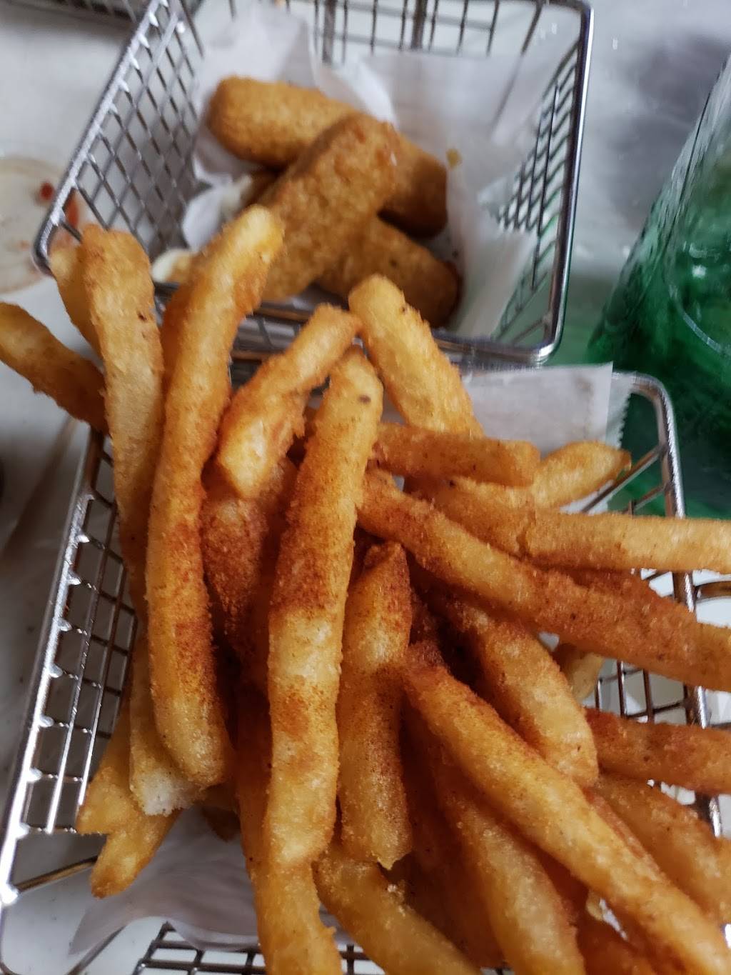 Boondocks | restaurant | 825 Lighthouse Rd, Smyrna, DE 19977, USA | 3026536962 OR +1 302-653-6962