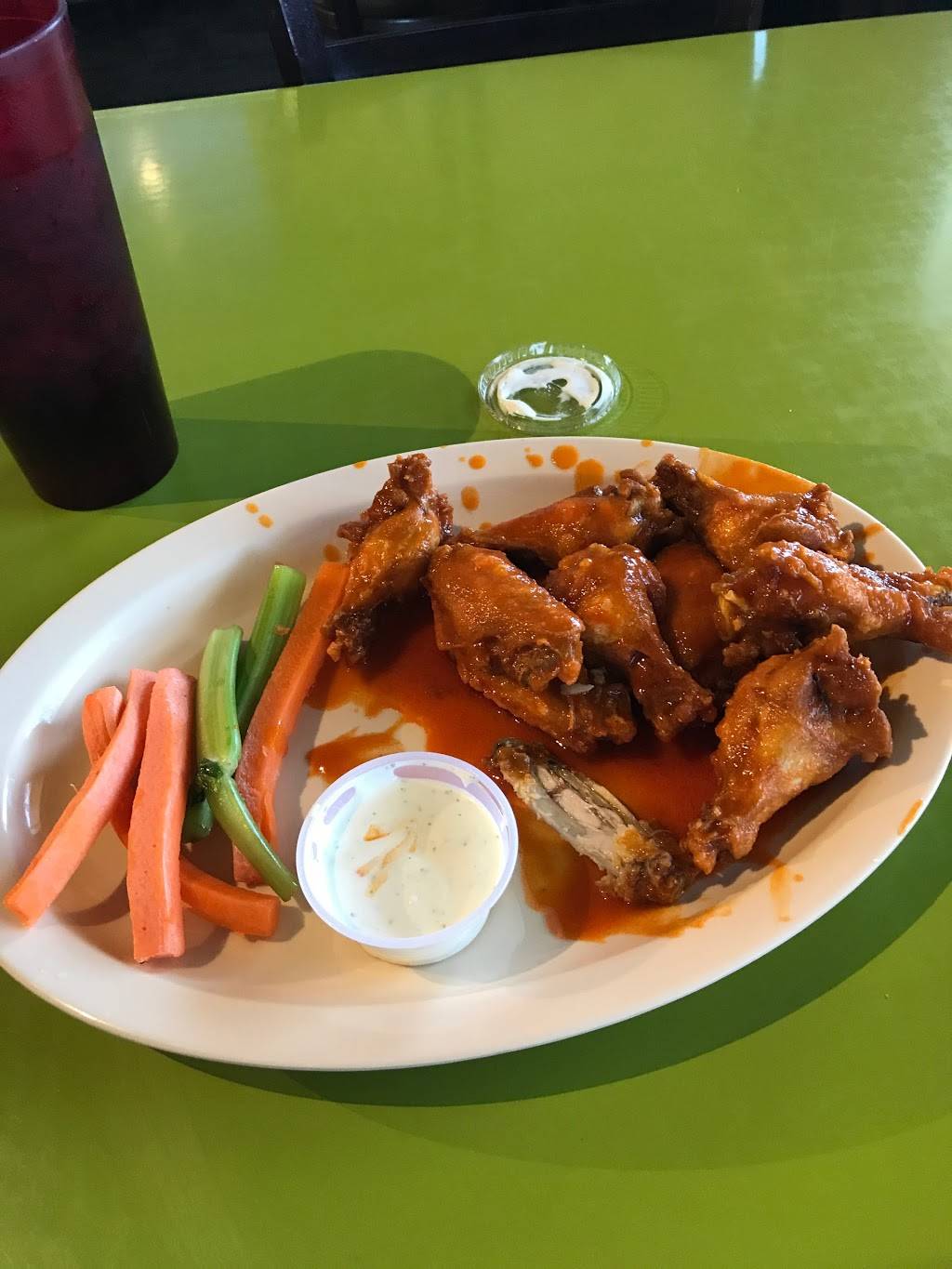 Long Wongs AZ Famous Wings | restaurant | 7415 W Thomas Rd, Phoenix, AZ 85033, USA | 6232475310 OR +1 623-247-5310