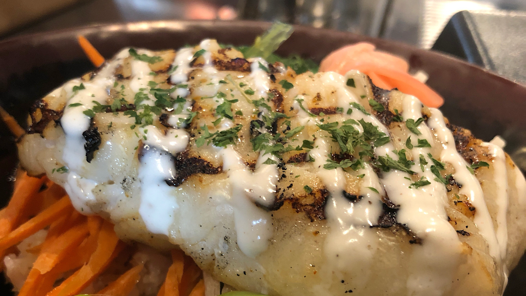 Fish Tail Grill & Poke | restaurant | 28104 Newhall Ranch Rd, Santa Clarita, CA 91355, USA | 6612953474 OR +1 661-295-3474