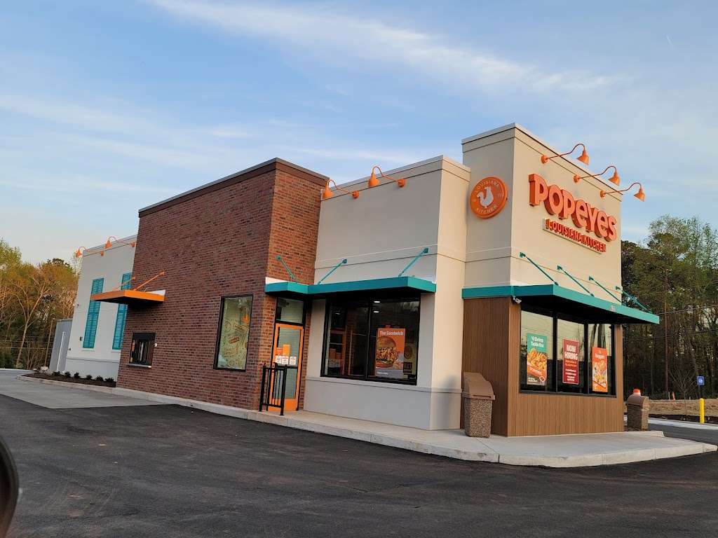 Popeyes Louisiana Kitchen | restaurant | 422 Lewiston Rd, Grovetown, GA 30813, USA | 7063031928 OR +1 706-303-1928