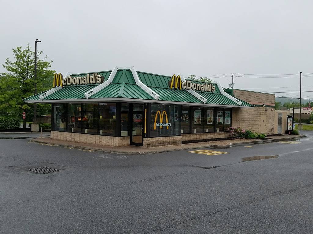 McDonalds | cafe | 501 NY-17M, Monroe, NY 10950, USA | 8457822100 OR +1 845-782-2100