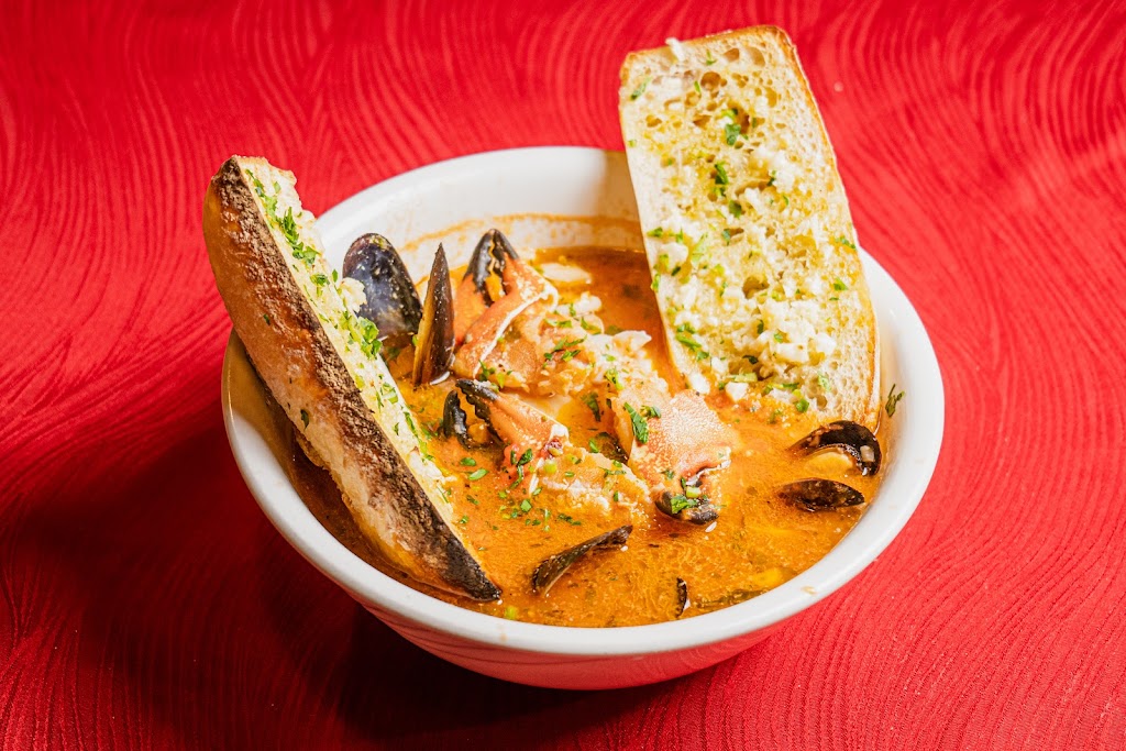 Dominicks Italian Restaurant & Deli | restaurant | 8621 Auburn Folsom Rd, Granite Bay, CA 95746, USA | 9167863355 OR +1 916-786-3355