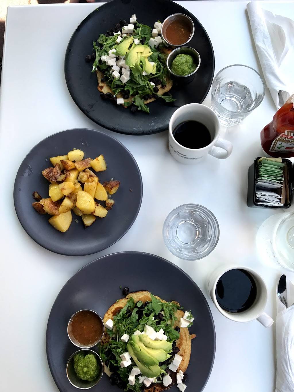 Café Patachou | restaurant | 14390 Clay Terrace Blvd #150, Carmel, IN 46032, USA | 3175660765 OR +1 317-566-0765