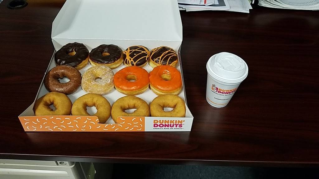 Dunkin Donuts | cafe | 5150 W Touhy Ave, Skokie, IL 60077, USA | 8479820000 OR +1 847-982-0000