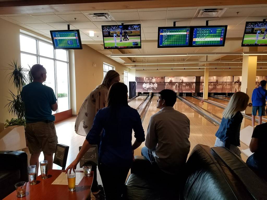 Prairiefire | shopping mall | 5661 W 135th St, Overland Park, KS 66223, USA | 9136475160 OR +1 913-647-5160