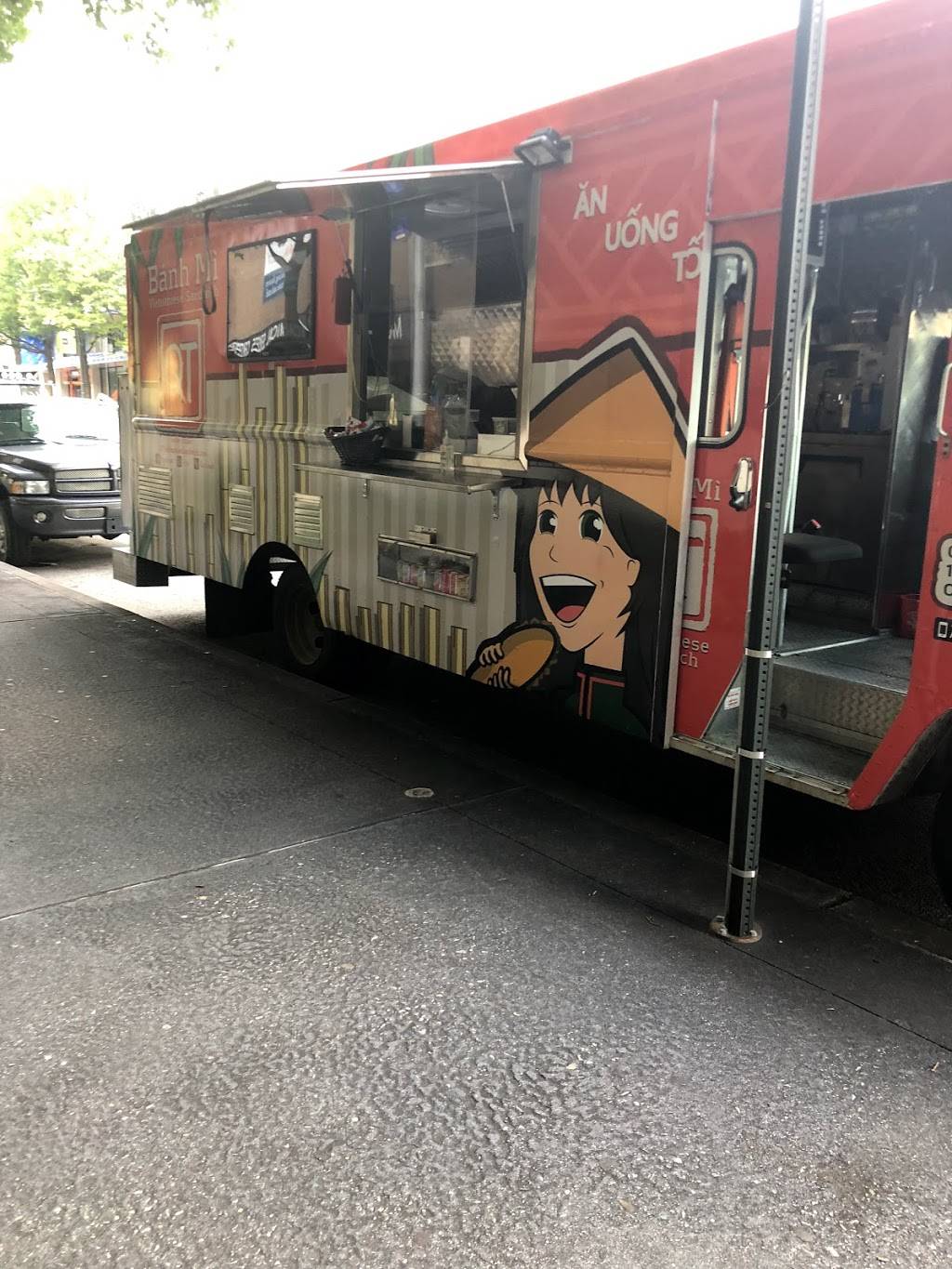 QT Vietnamese Sandwich Truck | restaurant | 3500 Market St, Philadelphia, PA 19104, USA | 2159922218 OR +1 215-992-2218