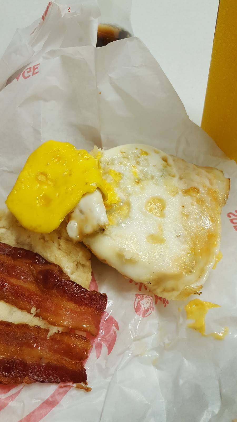 Wendys | restaurant | 5036 Mud Ln, Louisville, KY 40229, USA | 5029643007 OR +1 502-964-3007