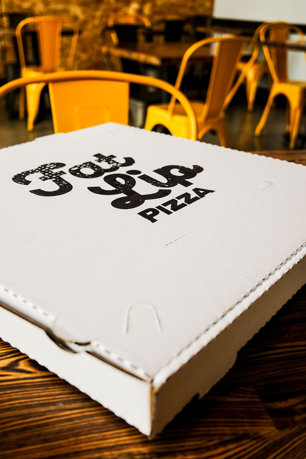 Fat Lip Pizza & Beer | restaurant | 420 N Main St Ste 107, Corona, CA 92880, USA | 9512561585 OR +1 951-256-1585