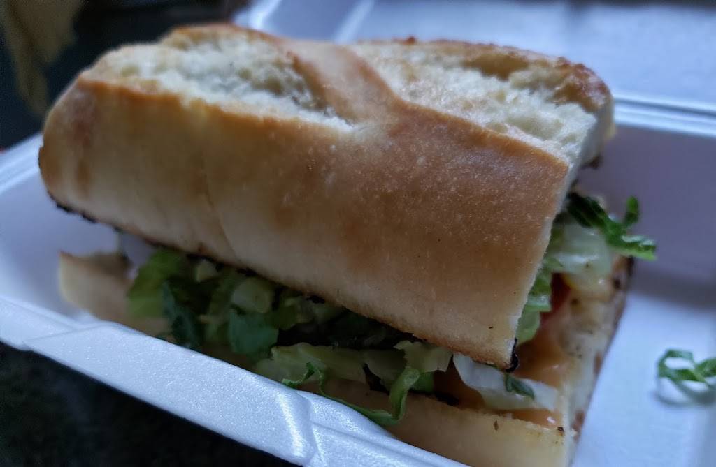 Fry Thyme “Yummy Fries, Poutines & Scrumptious Cheesesteak” | meal takeaway | 2010 Ogilvie Rd, Gloucester, ON K1J 8X3, Canada | 6137464211 OR +1 613-746-4211