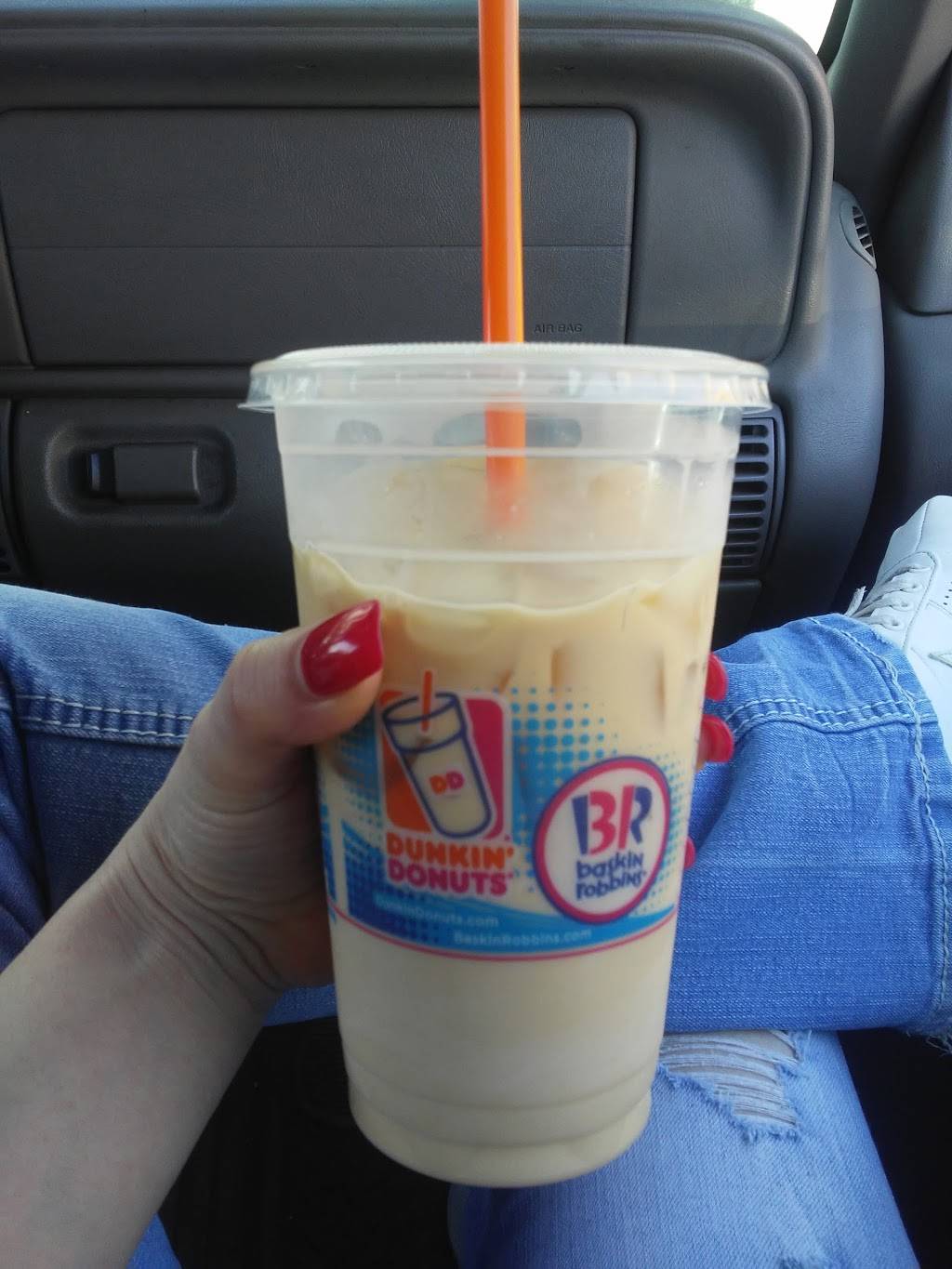 Dunkin Donuts | cafe | 6100 S Western Ave, Chicago, IL 60636, USA | 7737763421 OR +1 773-776-3421