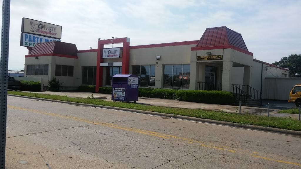 Wendys | restaurant | 11711 E NW Hwy, Dallas, TX 75218, USA | 2142959389 OR +1 214-295-9389