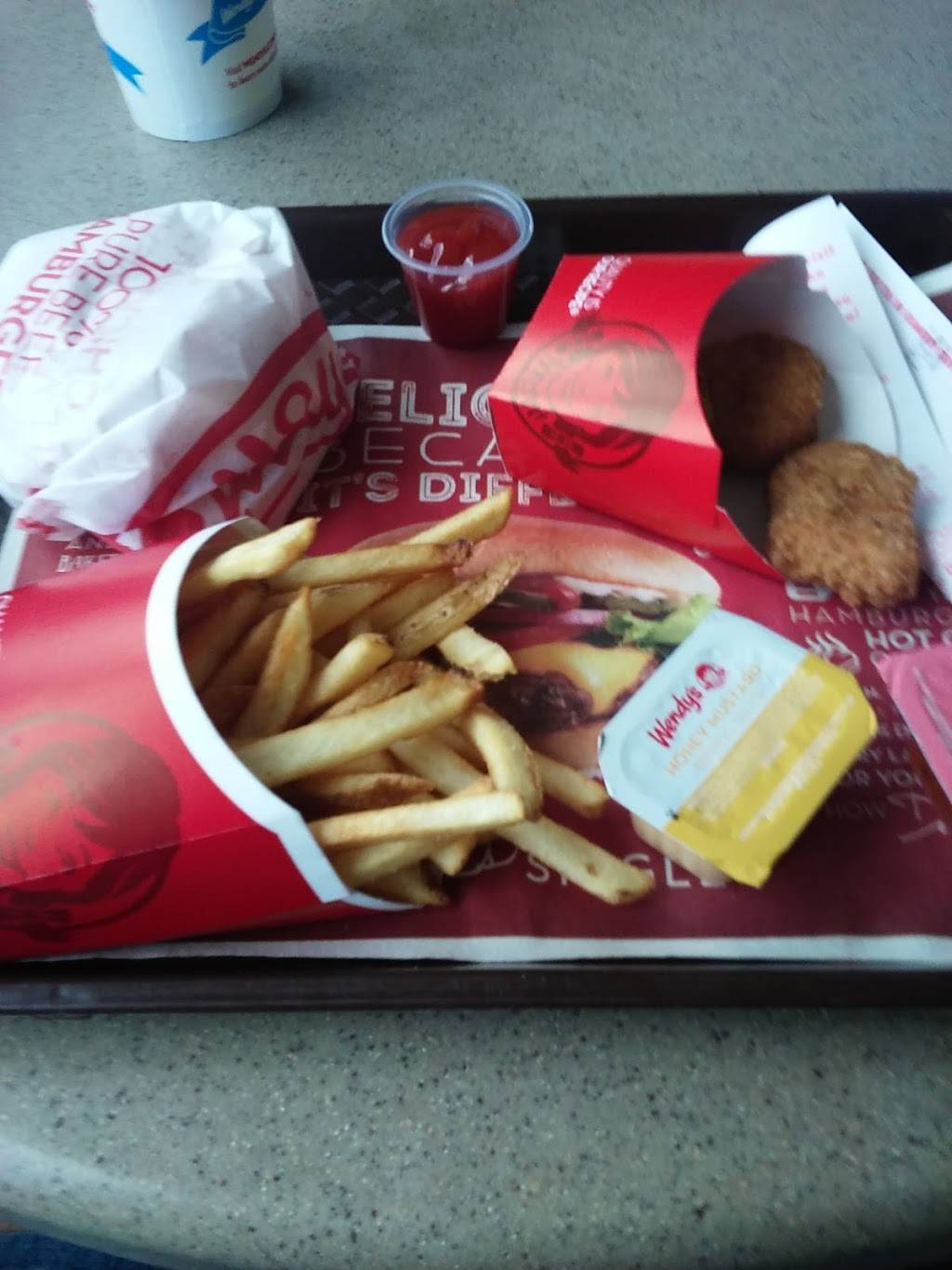 Wendys | restaurant | 4435 Northlake Blvd, Palm Beach Gardens, FL 33410, USA | 5616263844 OR +1 561-626-3844