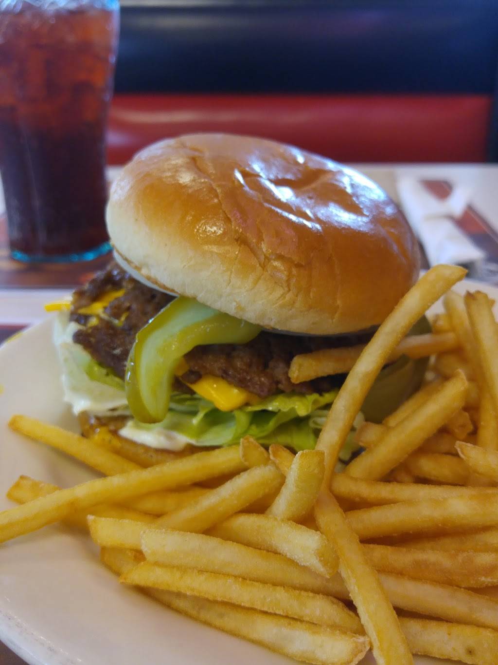 Steak n Shake | restaurant | 5635 W 38th St, Indianapolis, IN 46254, USA | 3172935077 OR +1 317-293-5077