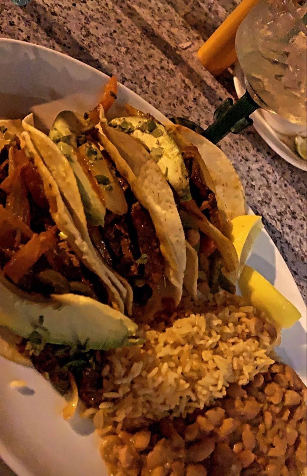 El Aguila | restaurant | 55 Randolph Rd, Silver Spring, MD 20904, USA | 3018791700 OR +1 301-879-1700