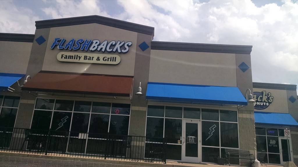 Flashbacks Family Bar & Grille | restaurant | 6835 E Southport Rd, Indianapolis, IN 46237, USA | 3172154109 OR +1 317-215-4109