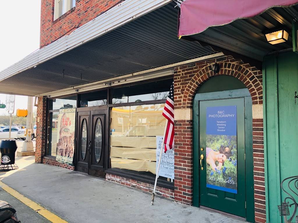 La Waffalata | restaurant | 124 E Broad St #2002, Mineola, TX 75773, USA | 9035699321 OR +1 903-569-9321