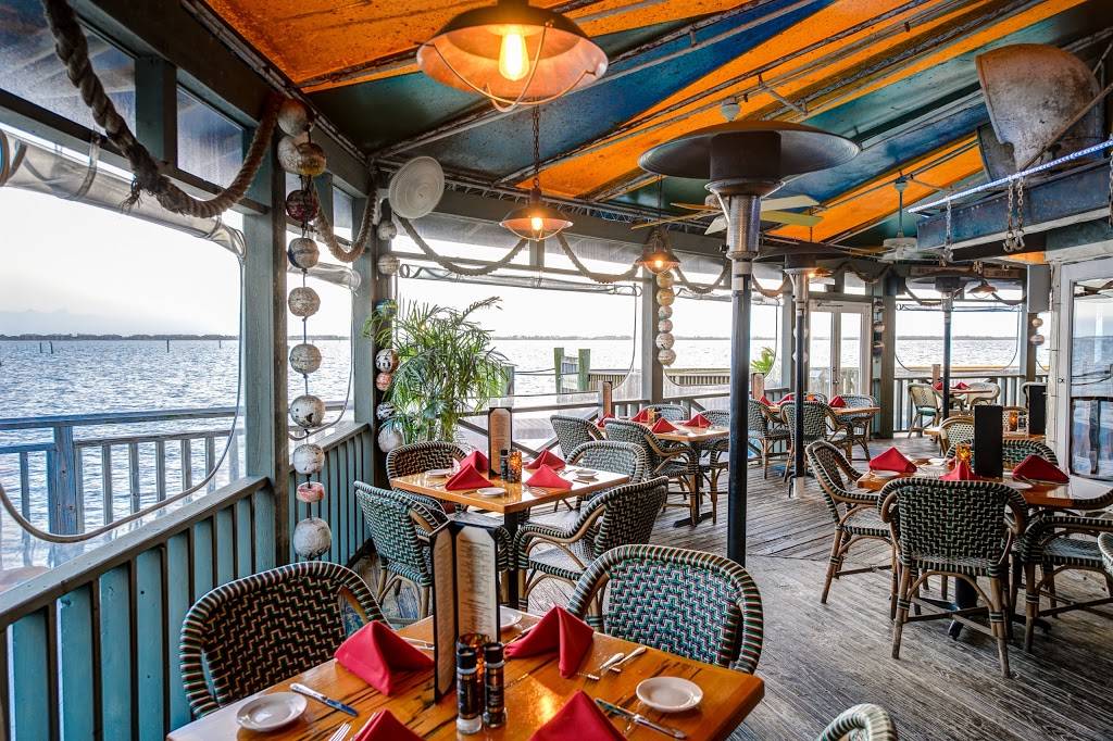 Dolphin Bar and Shrimp House | restaurant | 1401 NE Indian River Dr, Jensen Beach, FL 34957, USA | 7727815136 OR +1 772-781-5136