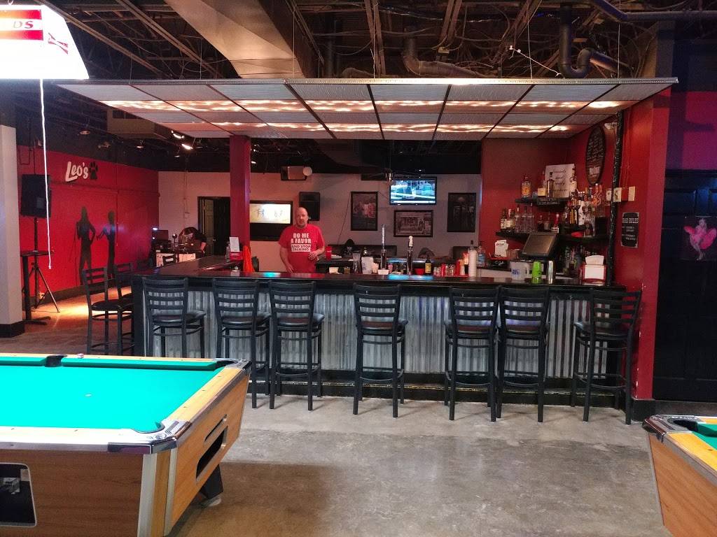 Leos Pub & Grill | restaurant | 2198 1st Capitol Dr, St Charles, MO 63301, USA | 6367573566 OR +1 636-757-3566