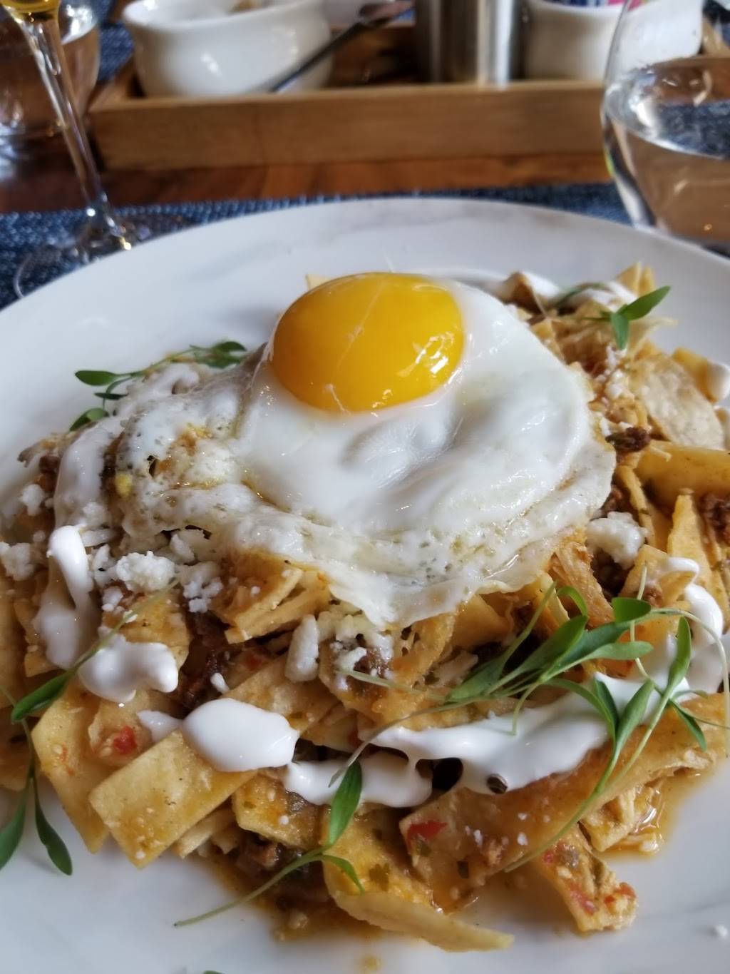 Lucy Restaurant & Bar | restaurant | 6528 Yount St, Yountville, CA 94599, USA | 7072046030 OR +1 707-204-6030