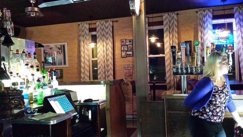 Bud and Tooties | restaurant | 601 W High Ave, New Philadelphia, OH 44663, USA | 3303088210 OR +1 330-308-8210