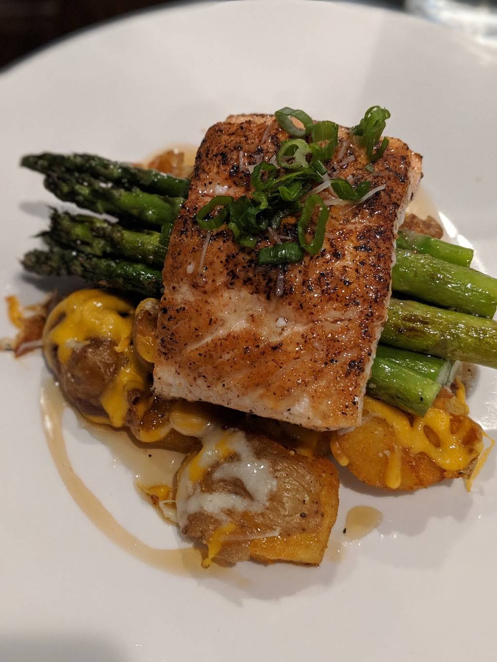 Bernards Gastropub & Eatery | restaurant | 303 S Jefferson St, Roanoke, VA 24011, USA | 5402062656 OR +1 540-206-2656