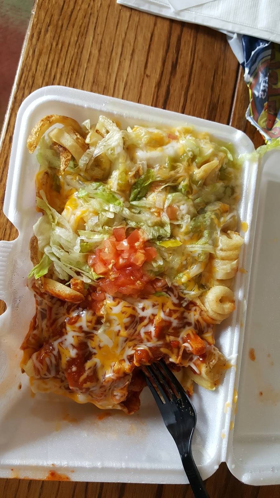 Twisters Burgers and Burritos | restaurant | 2103 Menaul Blvd NE, Albuquerque, NM 87107, USA | 5058841828 OR +1 505-884-1828