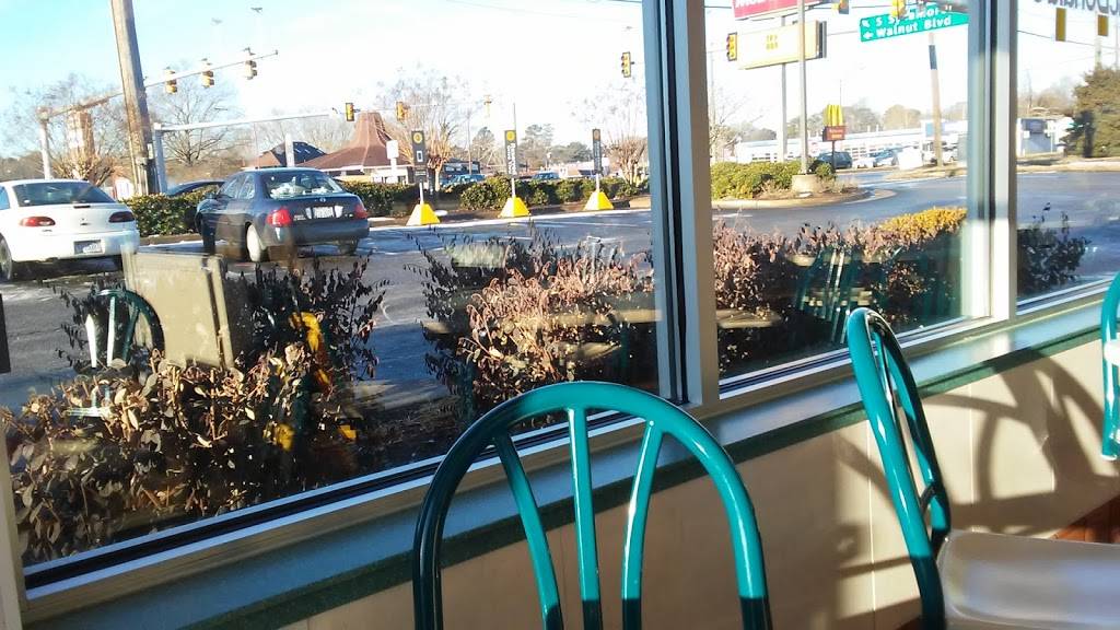 McDonalds | cafe | 2139 S Crater Rd, Petersburg, VA 23805, USA | 8048610655 OR +1 804-861-0655