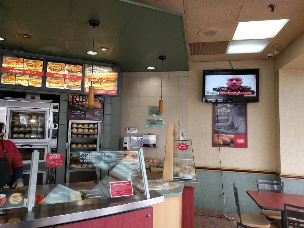 Mr.Sub | restaurant | 5977 Dixie Rd, Mississauga, ON L4W 1E8, Canada | 9056700592 OR +1 905-670-0592