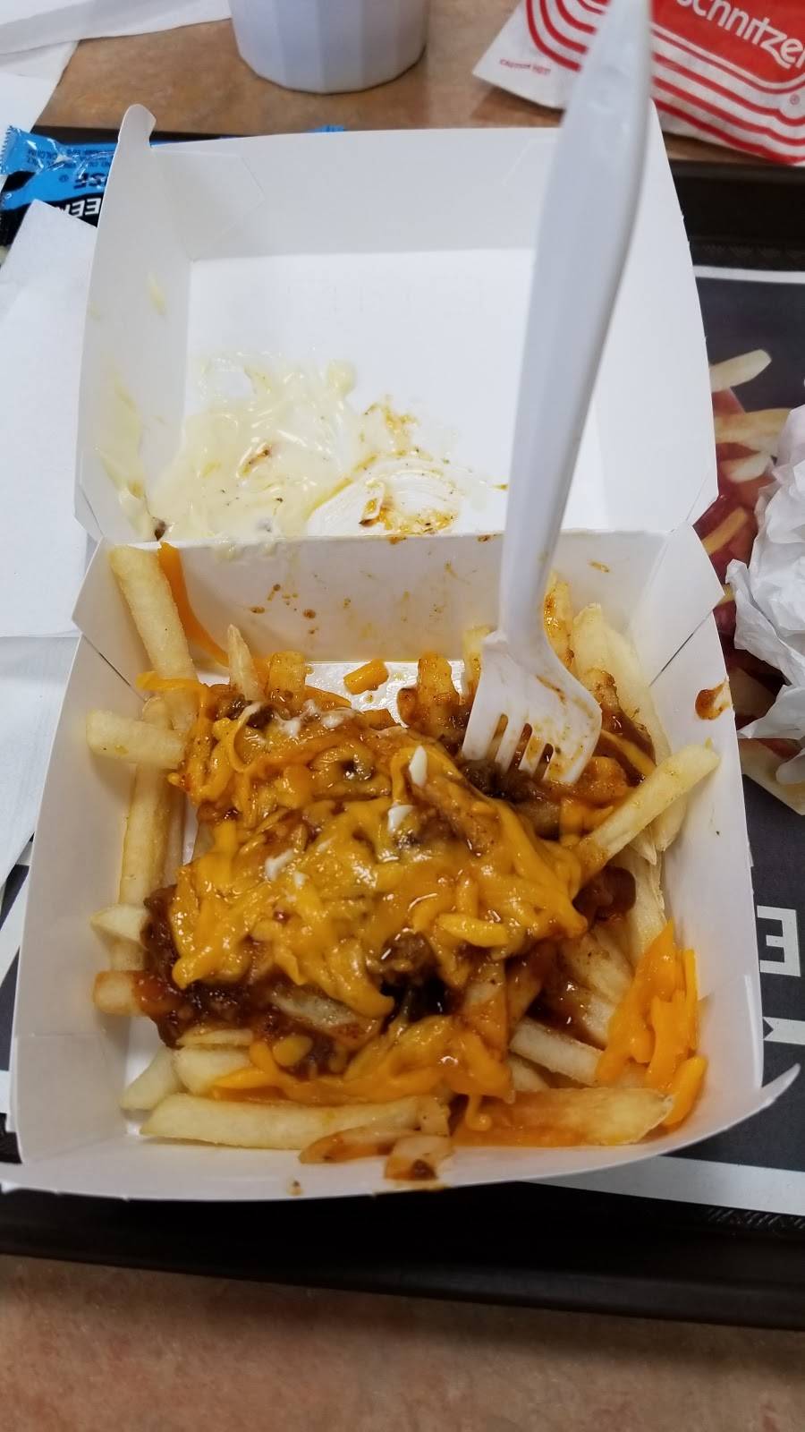 Wienerschnitzel | restaurant | 9370 W Northern Ave, Glendale, AZ 85305, USA | 6238771322 OR +1 623-877-1322