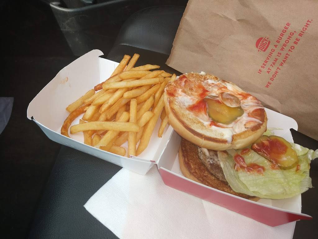 Jack in the Box | restaurant | 500 S Illinois St, Belleville, IL 62220, USA | 6182359008 OR +1 618-235-9008