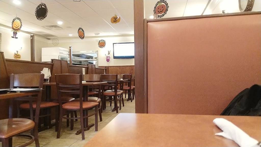 Sassafras Restaurant & Ice Cream | restaurant | 13 Huntington St, Shelton, CT 06484, USA | 2039293249 OR +1 203-929-3249