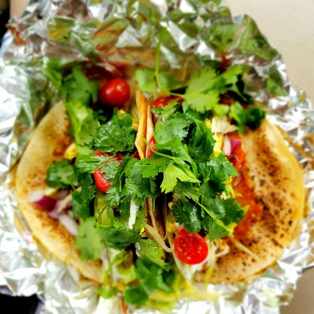 Hotdog Man | restaurant | 500 Stewart Cir, Washington, MO 63090, USA | 3142650688 OR +1 314-265-0688