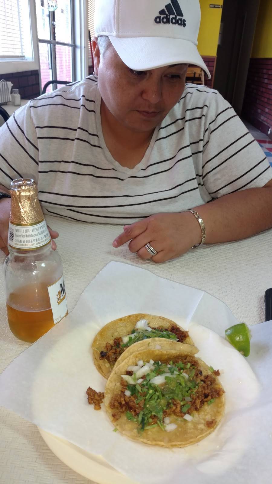 Taqueria Tijuana | restaurant | 800 Prairie St, Elkhart, IN 46516, USA | 5742946467 OR +1 574-294-6467