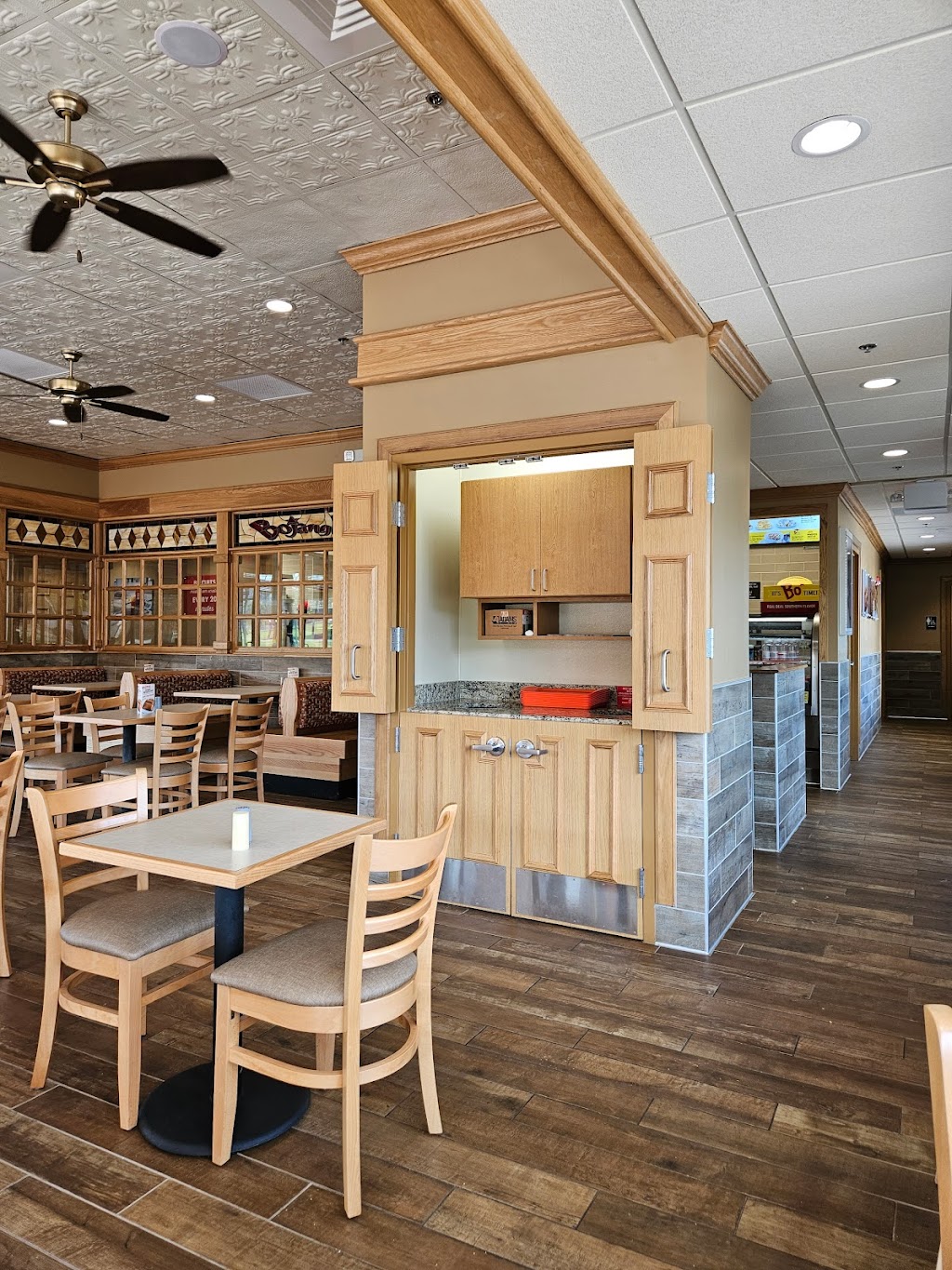 Bojangles | restaurant | 6111 US-431, Brownsboro, AL 35741, USA | 7045272675 OR +1 704-527-2675