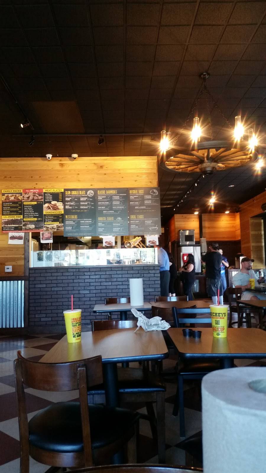 Dickeys Barbecue Pit | restaurant | 1125 W Rancho Vista Blvd, Palmdale, CA 93551, USA | 6614025123 OR +1 661-402-5123