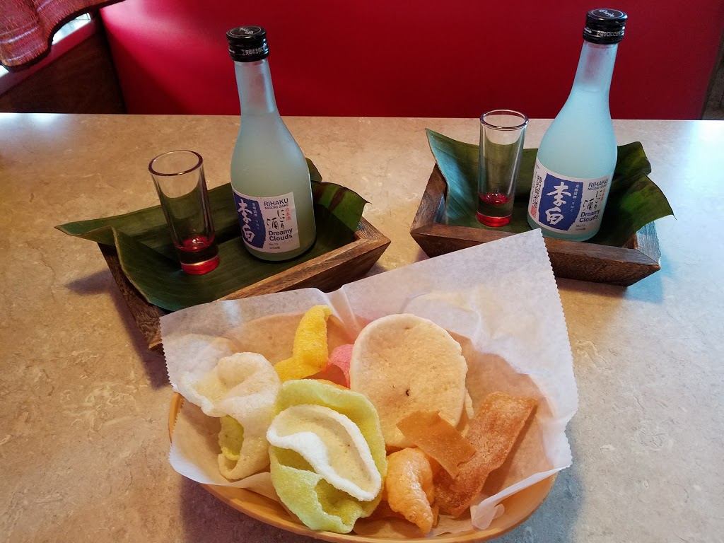 East West Grille | restaurant | 526 New Park Ave, West Hartford, CT 06110, USA | 8602363287 OR +1 860-236-3287