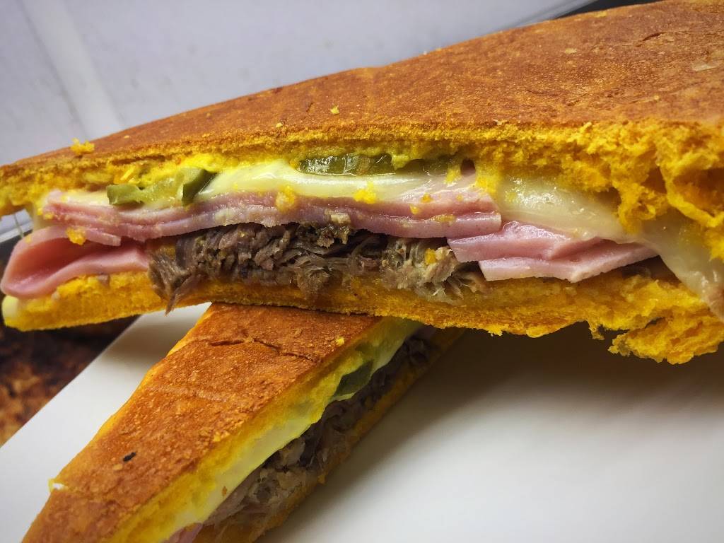 Las Palmas Latin Grill | restaurant | 6431 E County Line Rd Suite 104, Tampa, FL 33647, USA | 8138033903 OR +1 813-803-3903