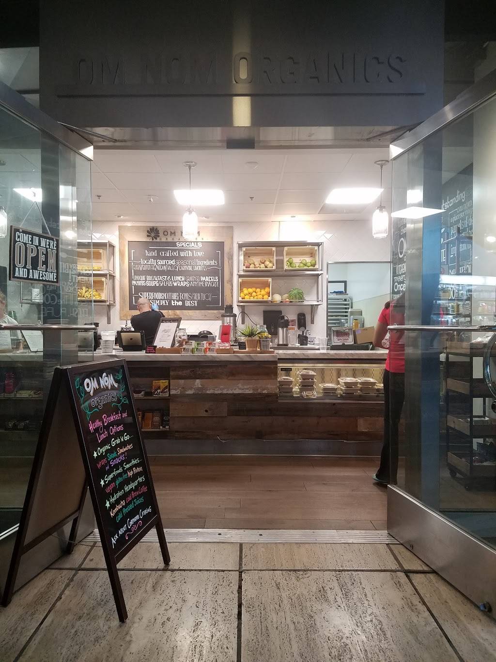 Om Nom Organics | restaurant | 444 S Flower St, Los Angeles, CA 90071, USA | 2136147004 OR +1 213-614-7004