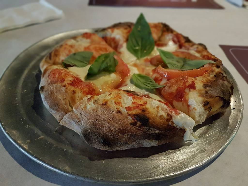 Mama Bellas Bar Lounge | night club | 457 Bushwick Ave, Brooklyn, NY 11206, USA | 7183816262 OR +1 718-381-6262