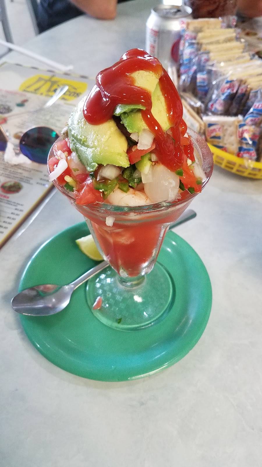 Marcos Seafood & Oyster Bar | restaurant | 917 Edgebrook Dr, Houston, TX 77034, USA | 7139461168 OR +1 713-946-1168